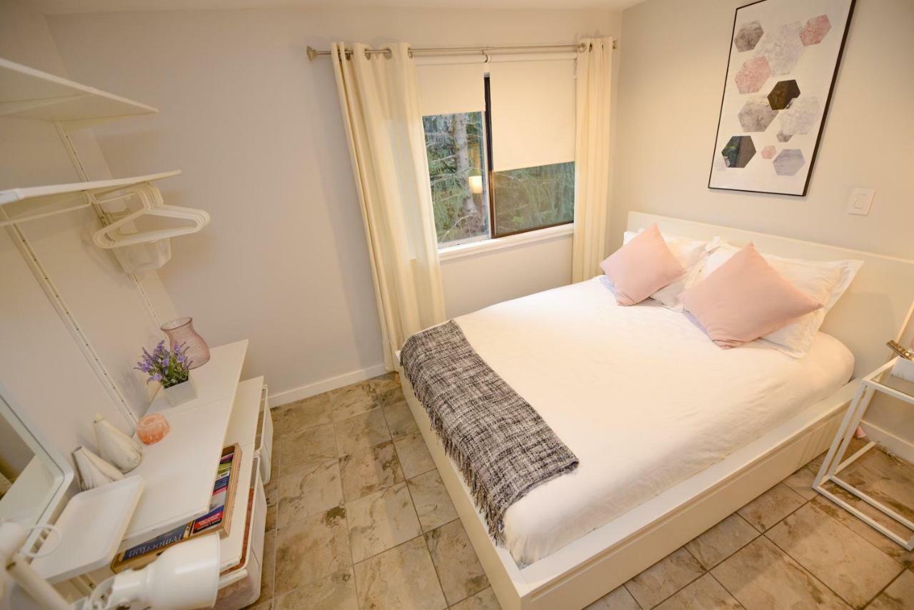 Newly Renovated Whistler Studio מראה חיצוני תמונה